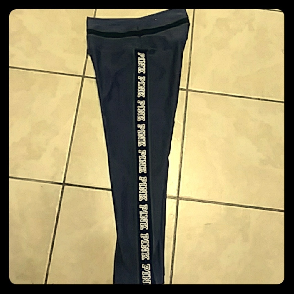 PINK ultimate capri leggings